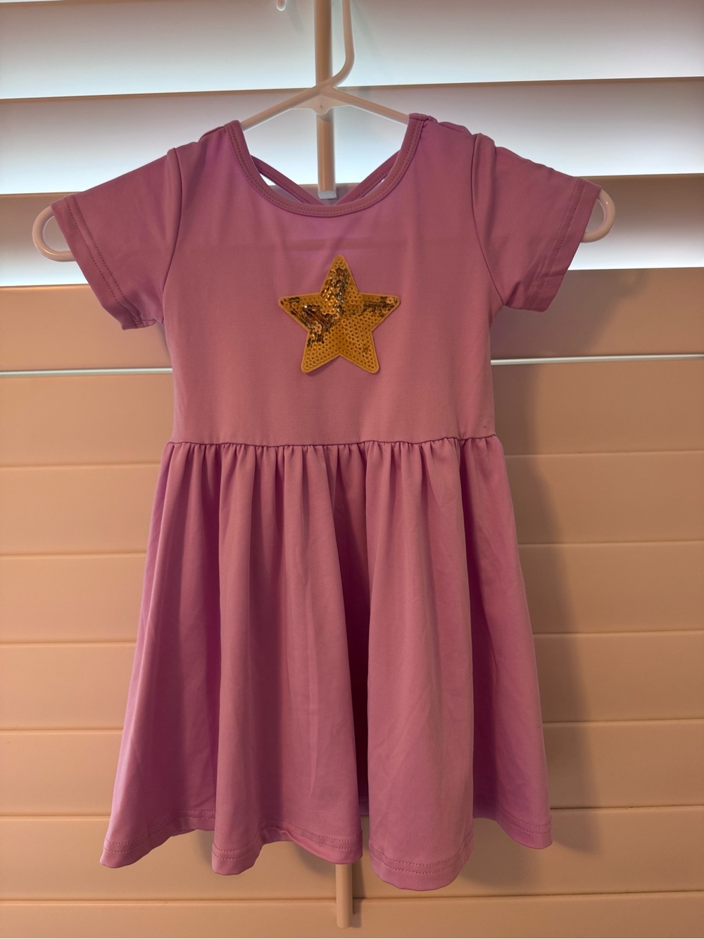 Girls' Lavender Short Sleeve Dress with Gold Sequin Star